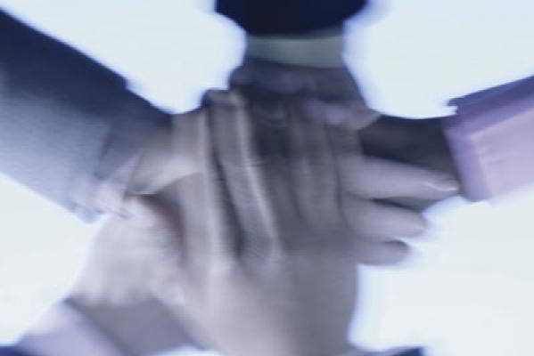 ARTICLE TITLE HERE